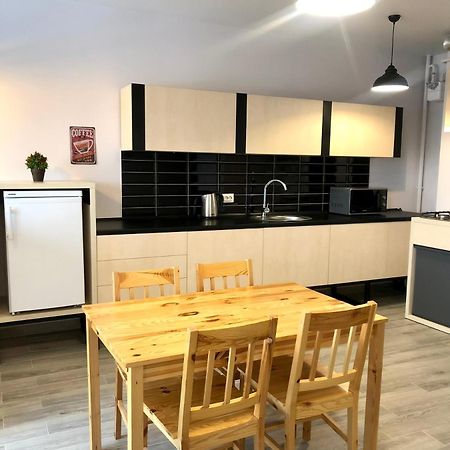 Osapart Cozy Apartment In A Complex Semycvit Lviv Kültér fotó