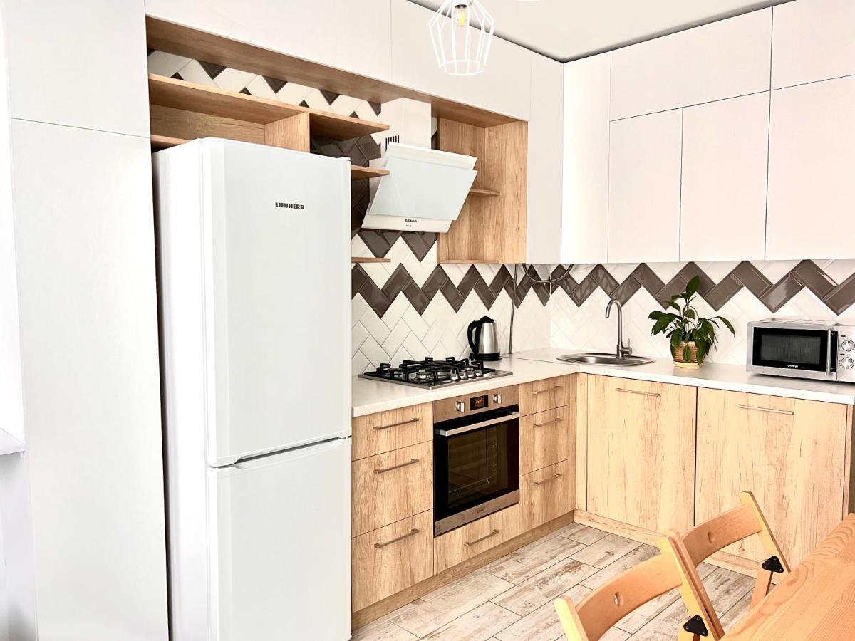 Osapart Cozy Apartment In A Complex Semycvit Lviv Kültér fotó