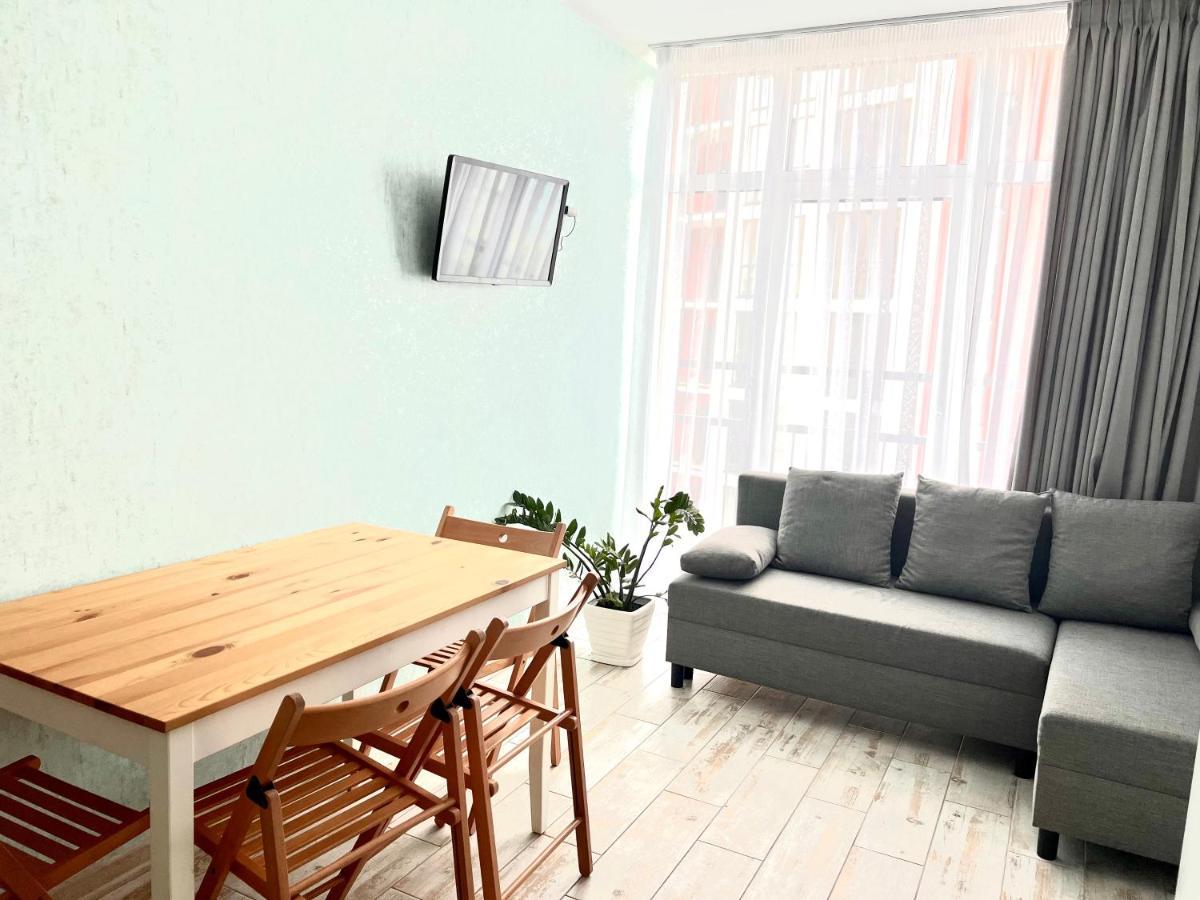 Osapart Cozy Apartment In A Complex Semycvit Lviv Kültér fotó