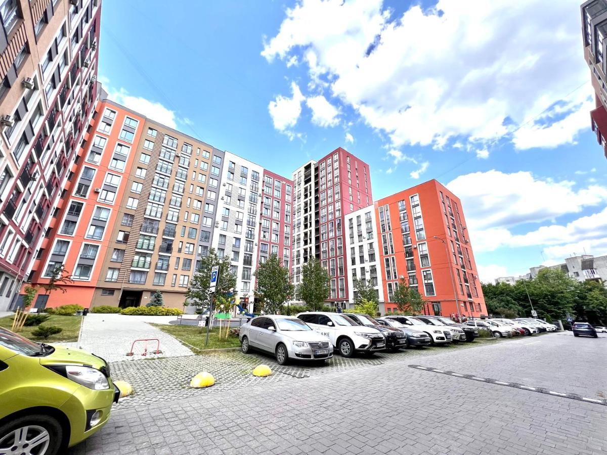 Osapart Cozy Apartment In A Complex Semycvit Lviv Kültér fotó