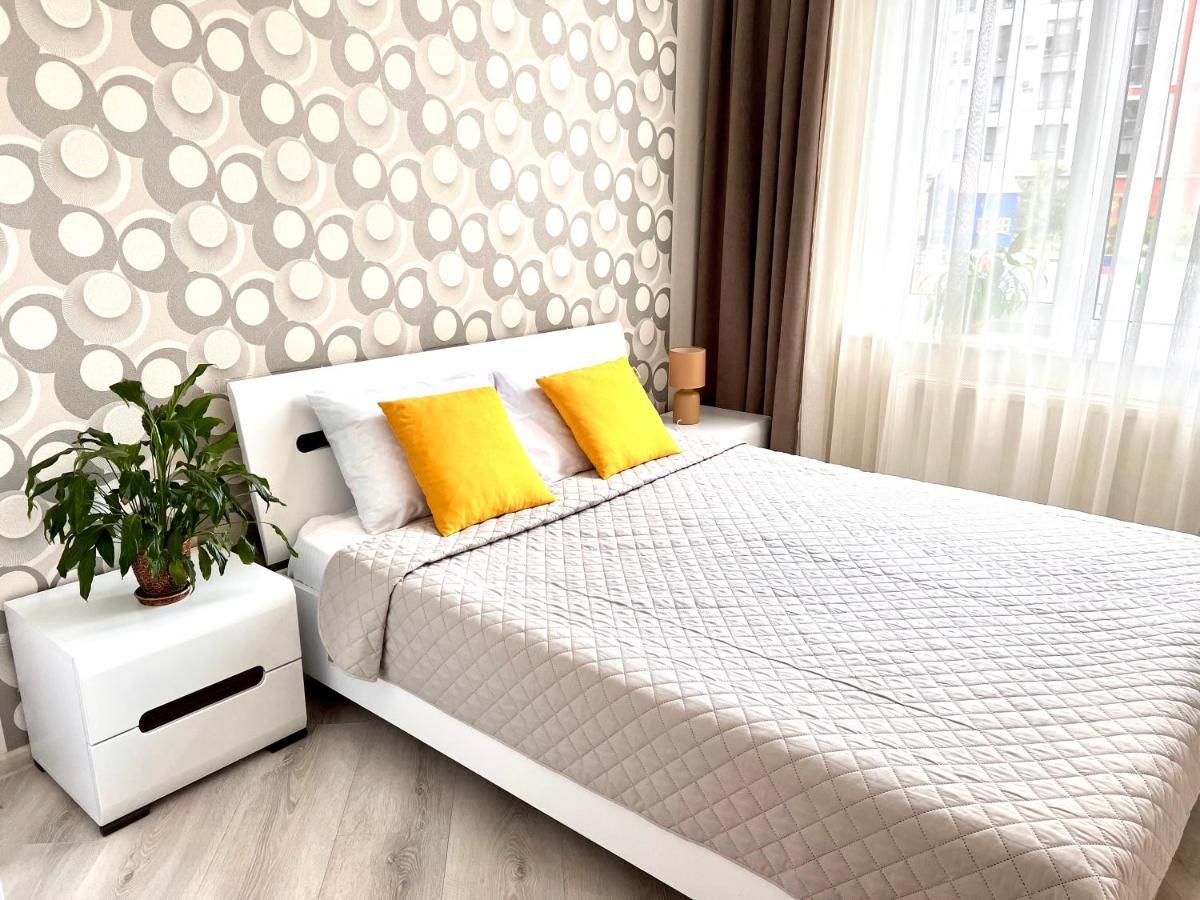 Osapart Cozy Apartment In A Complex Semycvit Lviv Kültér fotó