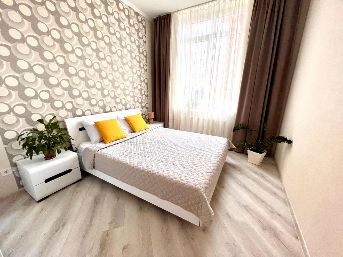 Osapart Cozy Apartment In A Complex Semycvit Lviv Kültér fotó